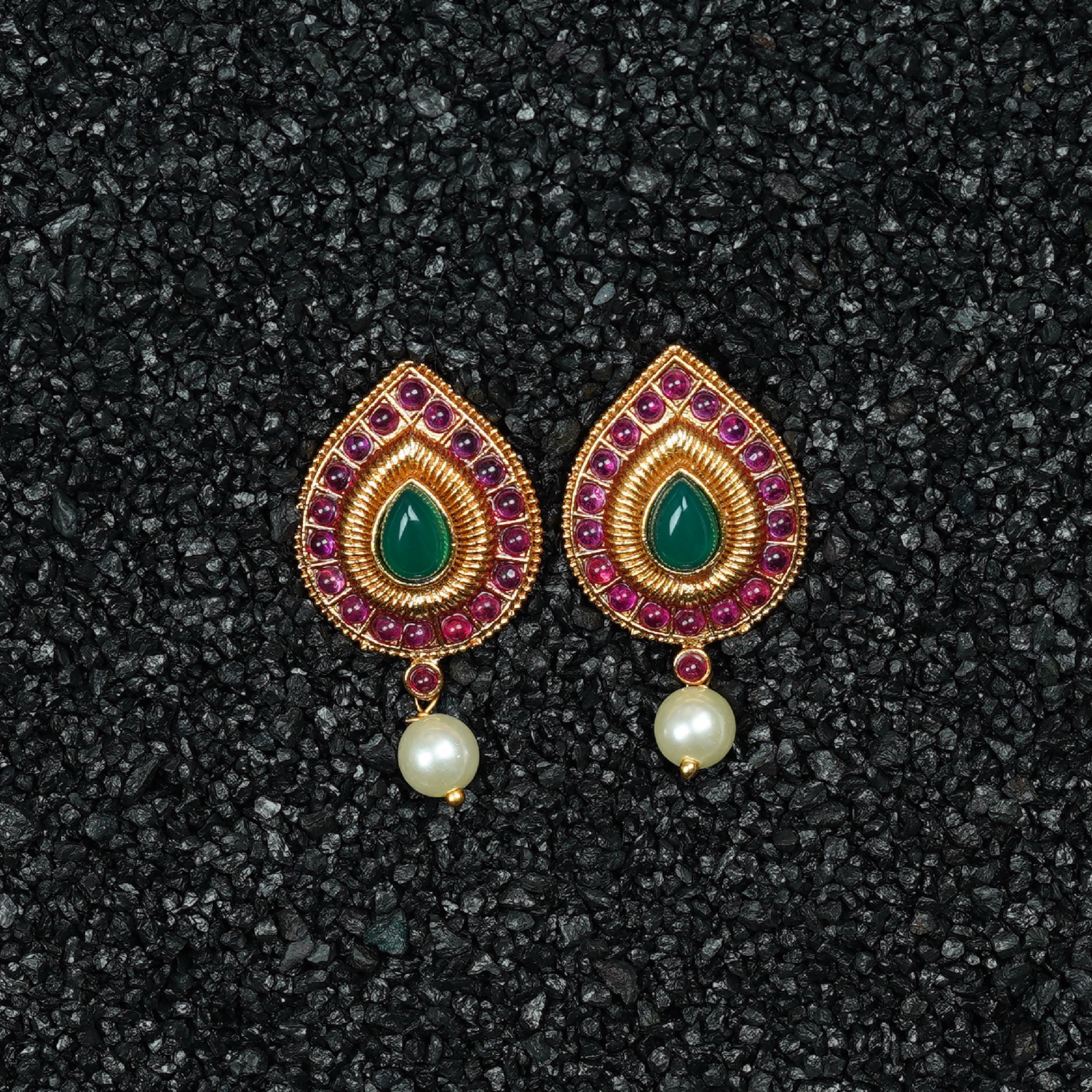 Annie Fensterstock 18K Gold Prong-Set Pink Sapphire Stud Earring – Peridot  Fine Jewelry